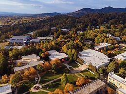 Embassy Suites By Hilton Asheville Downtown