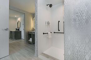 Embassy Suites By Hilton Asheville Downtown