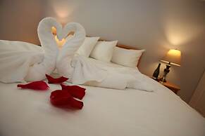 Times Square Suites Hotel