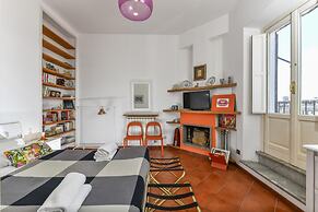 Monti in Roma With 2 Bedrooms and 1 Bathrooms