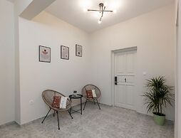 Capella Skiathos Town