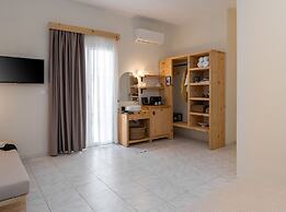 Capella Skiathos Town