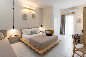 Capella Skiathos Town