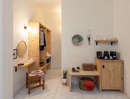 Capella Skiathos Town