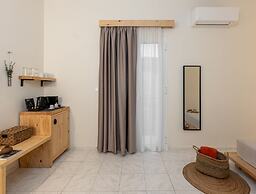 Capella Skiathos Town