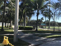 Cozy Guest House Florida Tamarac