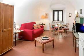 Diana in Pantheon Apartment