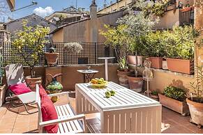 Chiara in Pantheon Apartment With Terrace