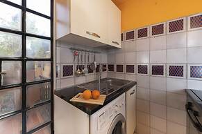 Chiara in Pantheon Apartment With Terrace