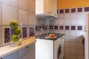 Chiara in Pantheon Apartment With Terrace