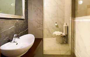 Amazing 4 Bedroom Holiday Home With Infinity Pool