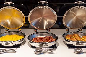 SpringHill Suites Tucson at The Bridges