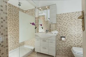 Babuino Deluxe - Spanish Steps