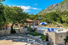 Hedera Estate, Villa Hedera XIV