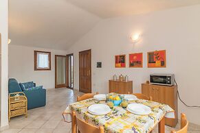 Il Glicine 1.5 Km From The Beach