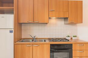 Il Glicine 1.5 Km From The Beach