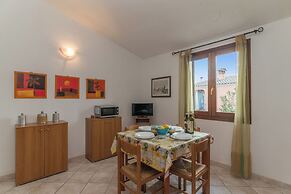 Il Glicine 1.5 Km From The Beach