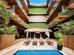 Menesse Tulum by Spot Rentals