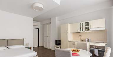 Largo Molina Studio III by Wonderful Italy