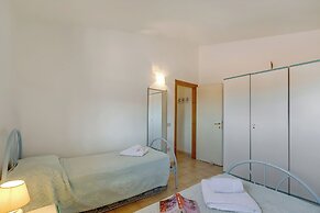 I Fari 48 600mt From The Beach