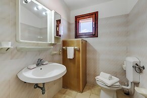 I Fari 48 600mt From The Beach