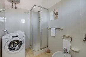 I Fari 48 600mt From The Beach