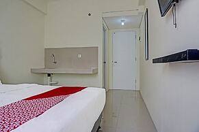 Super OYO 91139 Skyland Bogorienze Apartment