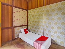 SPOT ON 91799 Sosonopan Homestay Near LANTAMAL VIII MANADO