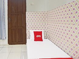 SPOT ON 91799 Sosonopan Homestay Near LANTAMAL VIII MANADO