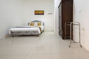 SPOT ON 3961 Fico's Residence Syariah