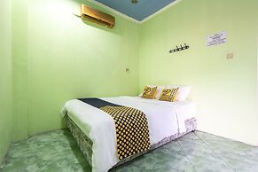 SPOT ON 3961 Fico's Residence Syariah