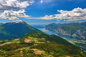 The Peace Of The Lake