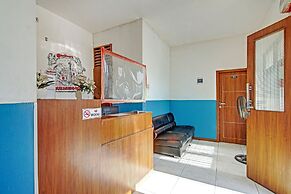 Super OYO 90422 Mall Of Indonesia