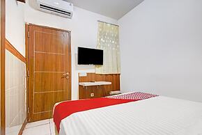 Super OYO 90422 Mall Of Indonesia