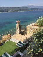 Roditses Beach sea front Apartments