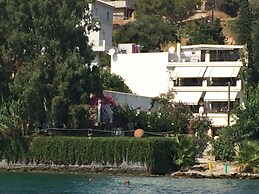 Roditses Beach sea front Apartments