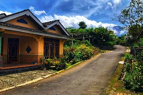 OYO Homes 91096 Desa Wisata Tunggul ArumNearWisata Tunggularum