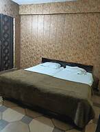 Goroomgo Anand Guest House Mathura