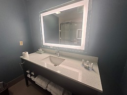 Wingate by Wyndham College Station South