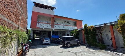 Omah Pandhoek Family Syariah