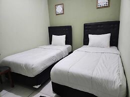 Omah Pandhoek Family Syariah