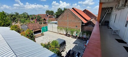 Omah Pandhoek Family Syariah