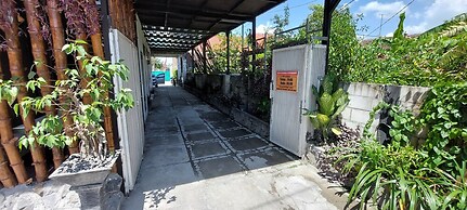 Omah Pandhoek Family Syariah