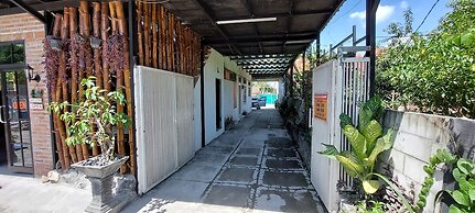 Omah Pandhoek Family Syariah