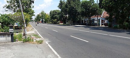 Omah Pandhoek Family Syariah