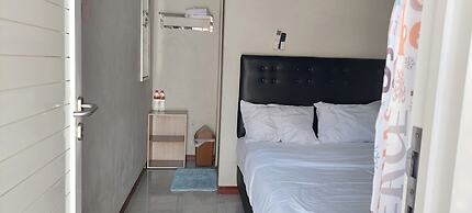 Omah Pandhoek Family Syariah