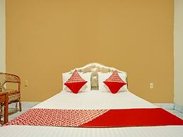 Capital O 92214 Beristera Hotel