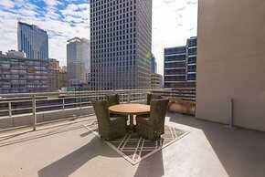 Magnificent Condo Near Bourbon Street