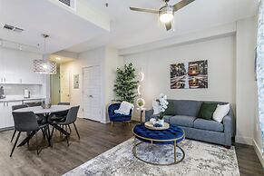 Magnificent Condo Near Bourbon Street