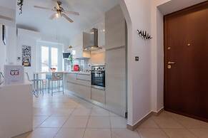 Luminoso Appartamento a due Passi da Porta Susa by Wonderful Italy